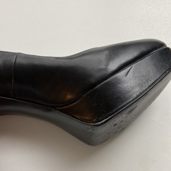 Guess black heels, size 8 - Picture 7 of 13
